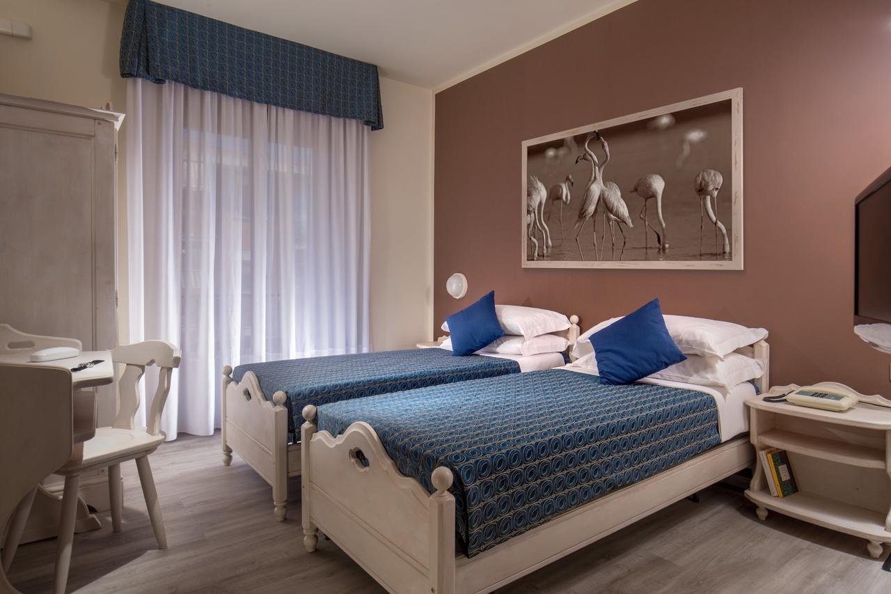 Hotel Corallo Albinia Extérieur photo